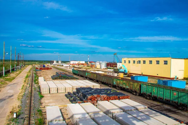 Ж/Д тупик и площадка открытого хранения