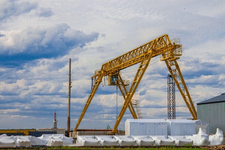 Ж/Д тупик и площадка открытого хранения